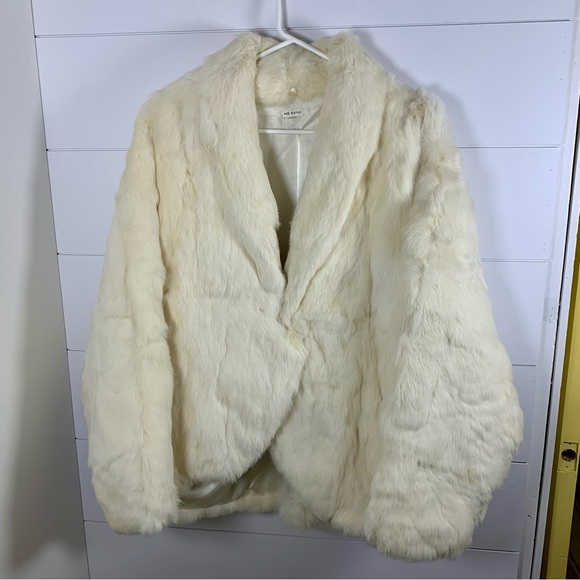 Vintage Rabbit Fur White Coat Jacket Sz M Dolman Sleeve Pockets Formal READ - Picture 1 of 16